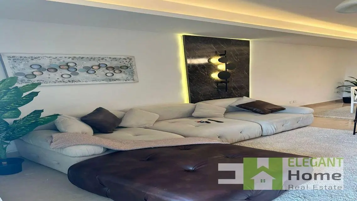 Modern Apartment with Amazing Features Near a Major Landmark
