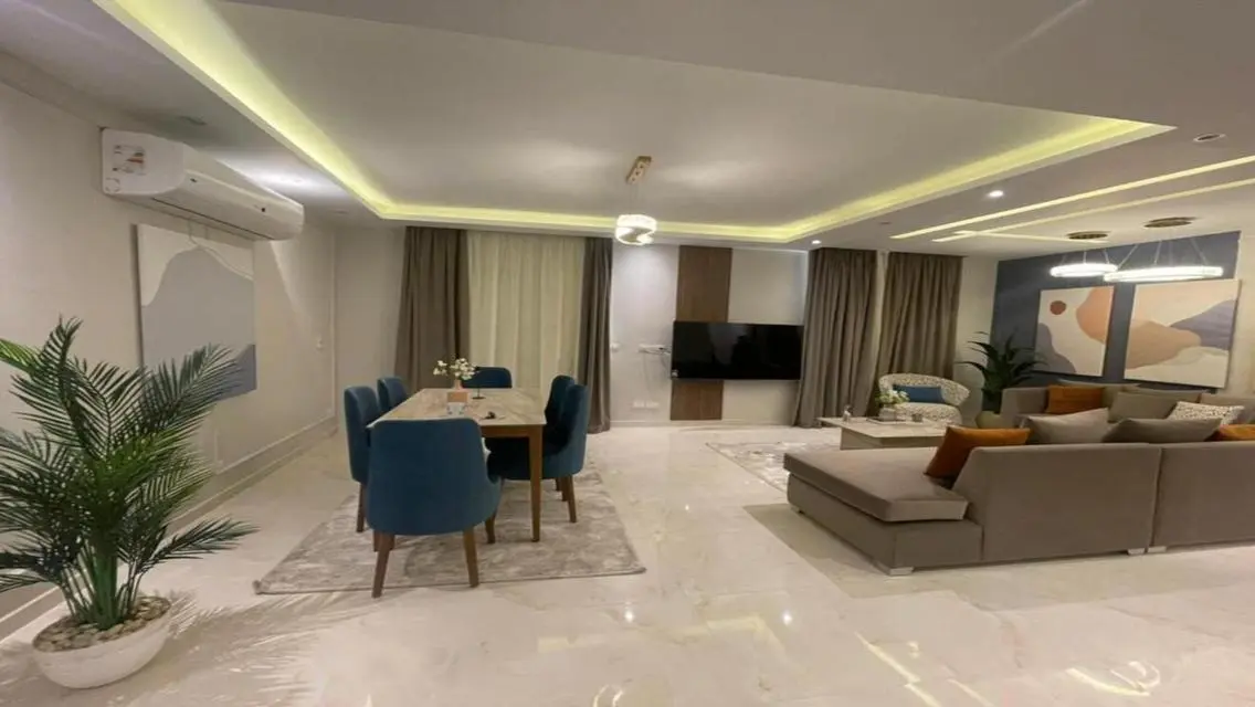 Super Lux Furnished Apartment for Rent in Eastown