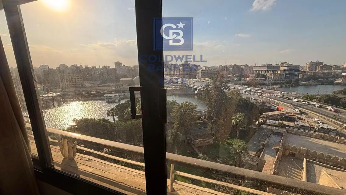 شقه مفروش للبيع على النيل بالزمالك