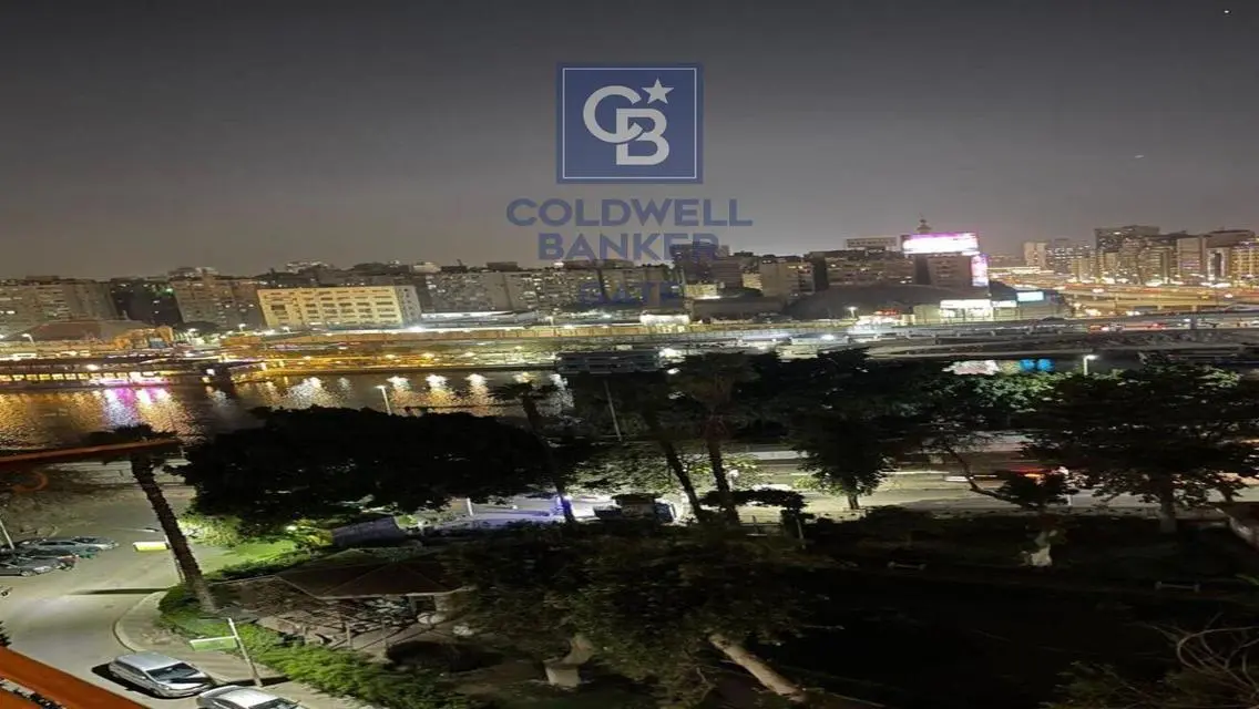 شقه مفروش للبيع على النيل بالزمالك