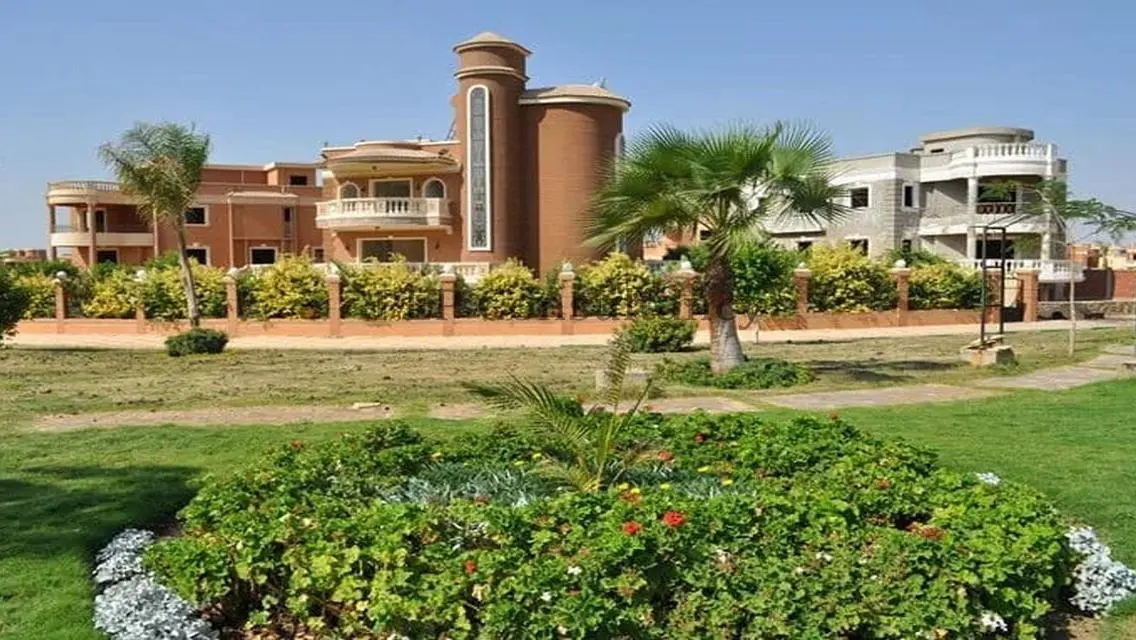 فيلا للبيع متشطبة ممتاز بأقل سعر في جراند ريزيدنس