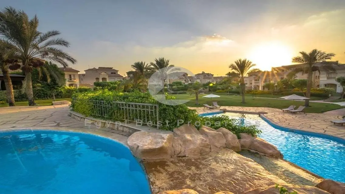 Apartment with Garden for Resale at Patio Oro