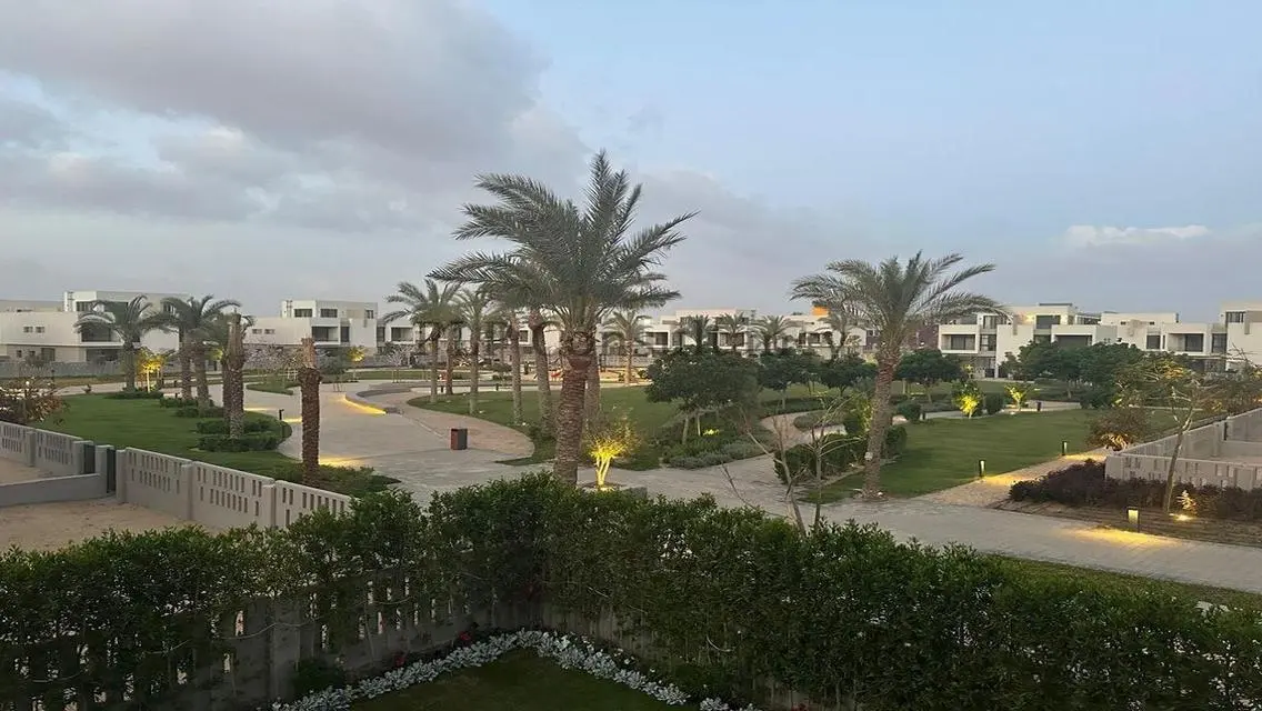 فيلا للبيع في كمبوند البروج الشروق أقل سعر ف السوق