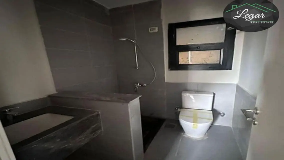 For sale in O West, an apartment of 170 m,