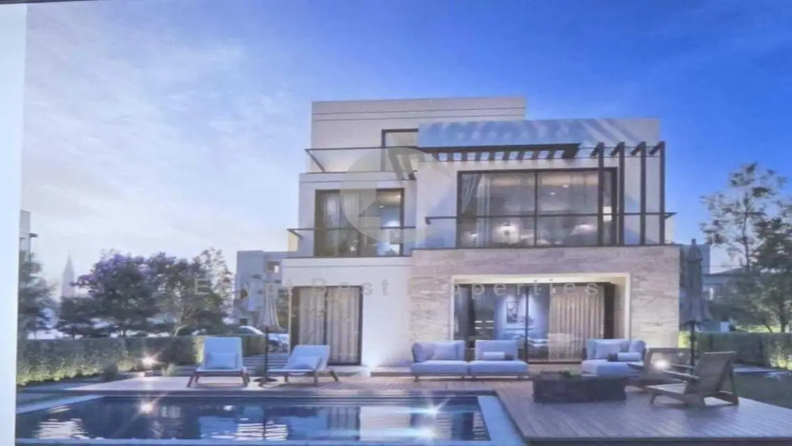 Villa for sale in the best location in New Cairo