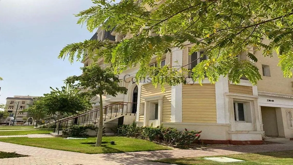 Town Villa Resale in Mountain View Hyde Park