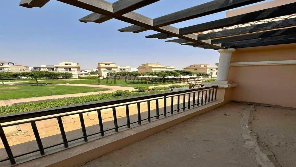 Townhouse for sale in Hyde Park below market price