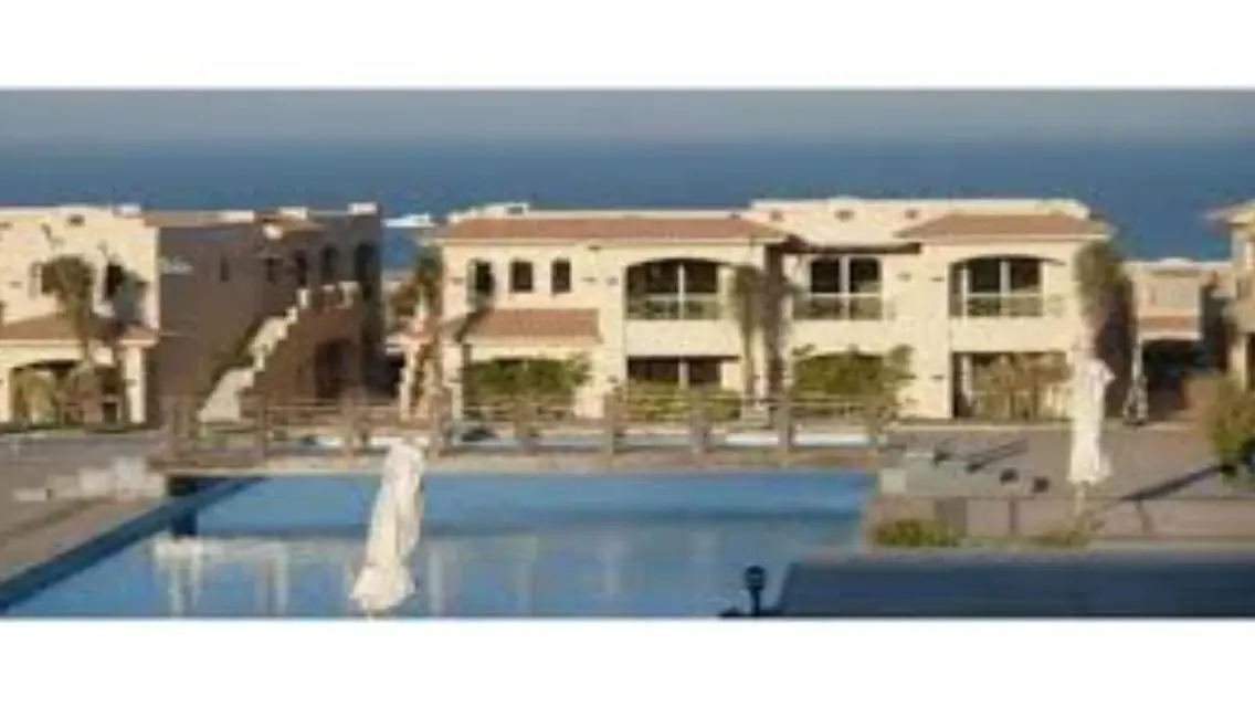 شاليه دور أول صف أول لافستا 6, فيو بحر وحمام سباحه