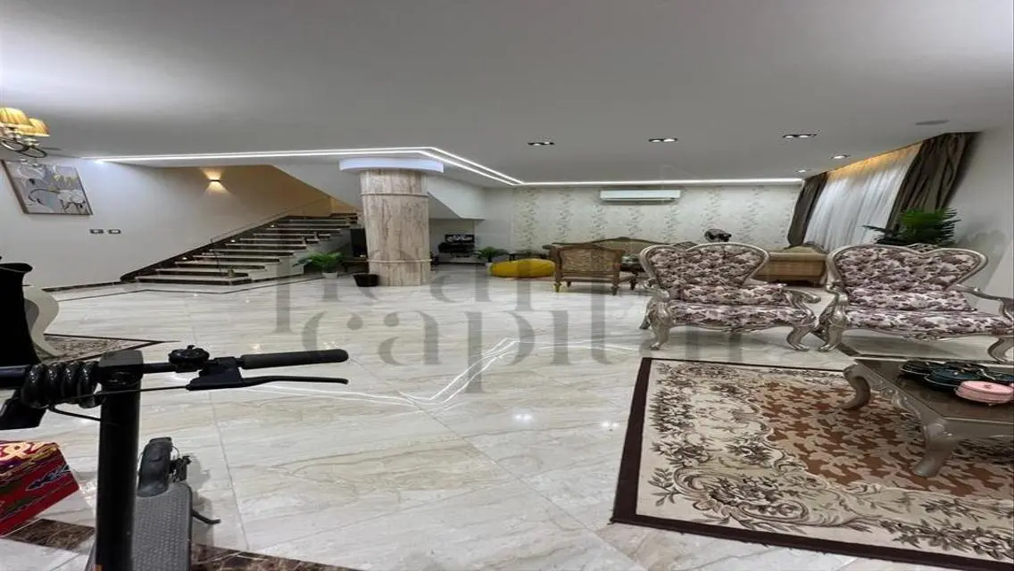 شقة فاخرة للبيع بمساحة واسعة وبسعر مغري