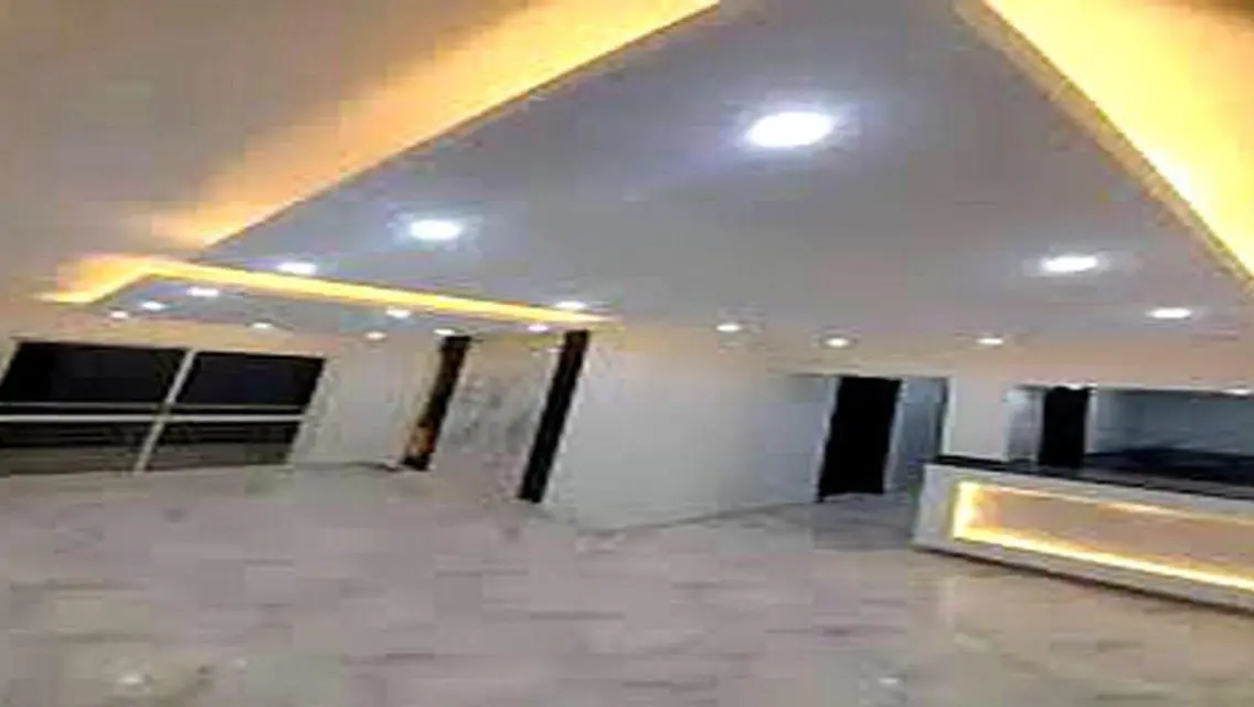 Office 105 meters in Stoda Compound