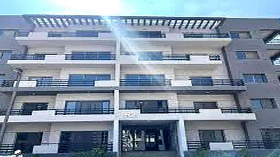 Office 105 meters in Stoda Compound