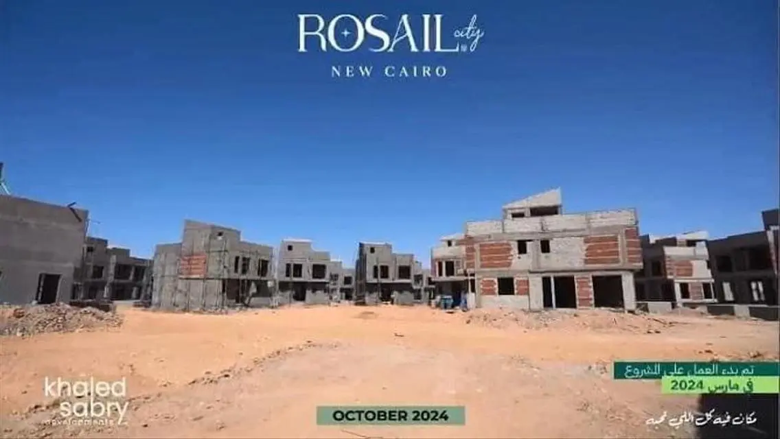 فيلا فاخرة مع وحمام سباحة خاصة للبيع