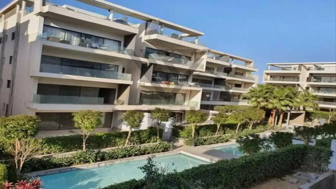 Resale Apartment 181M in best location in LakeView