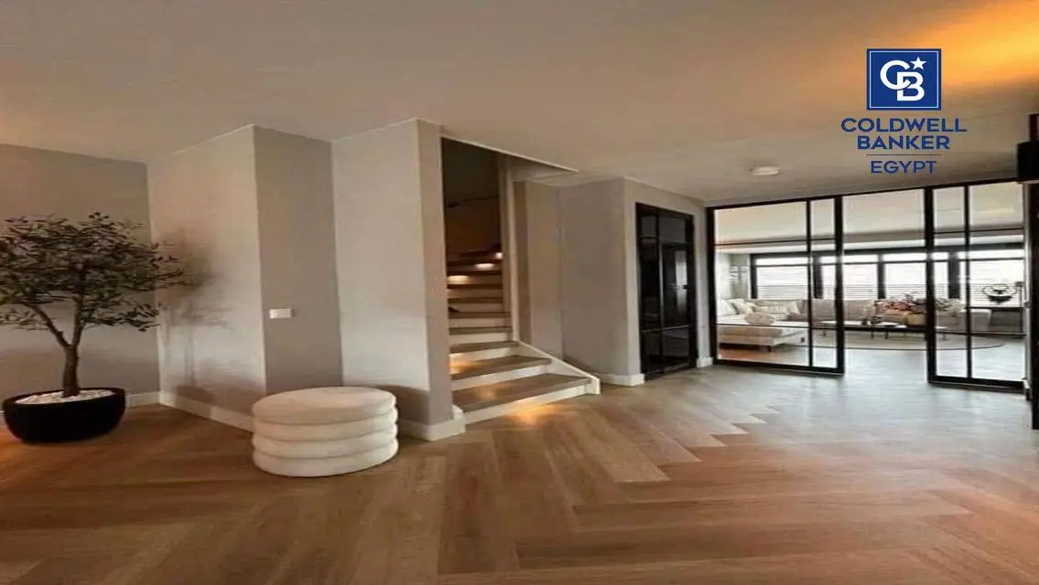 penthouse /  finished with AC’S / ‏prime location