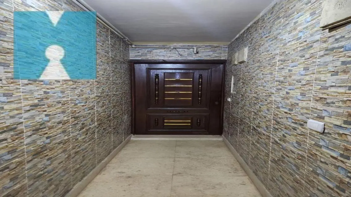 Distinctive apartment for sale, first residence
