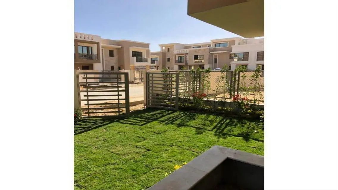 Townhouse with 50% cash discount, no down payment,