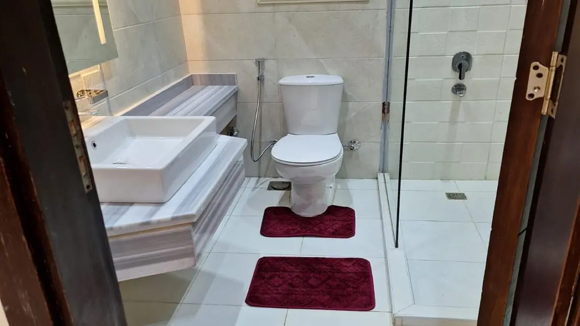 شقة مفروشة للايجار بموقع 