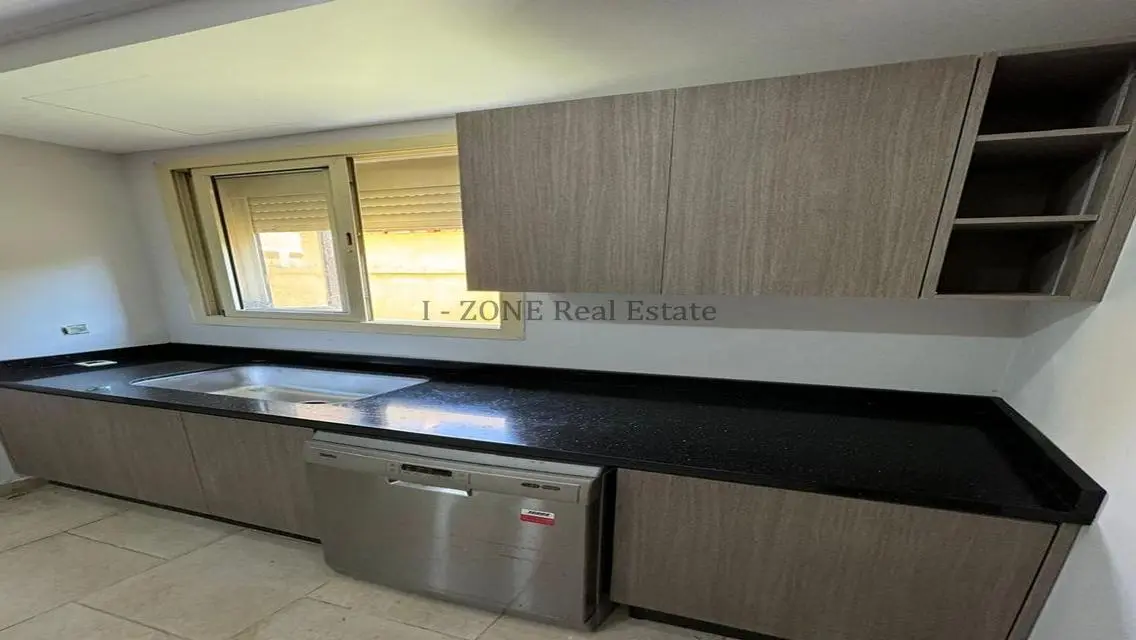 Standalone villa for rent in Mivida Compound,