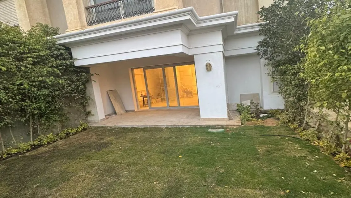 اي فيلا جاردن للايجار نصف مفروشة في ماونتن فيو 