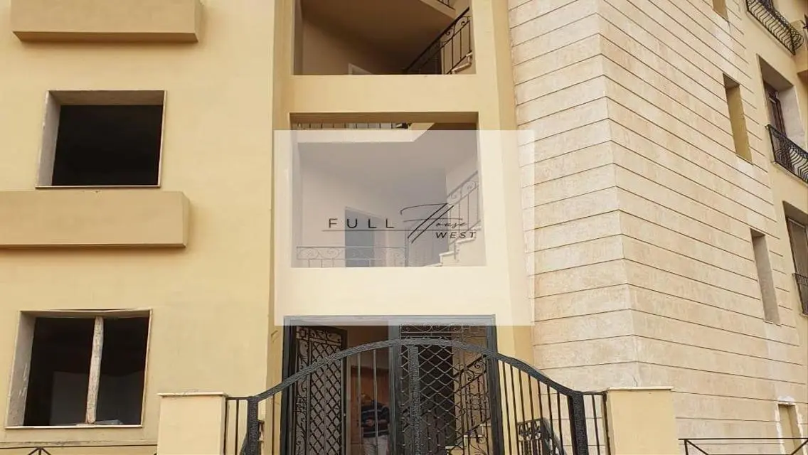 Luxury Villa for Sale on 450 sqm in a Quiet Area