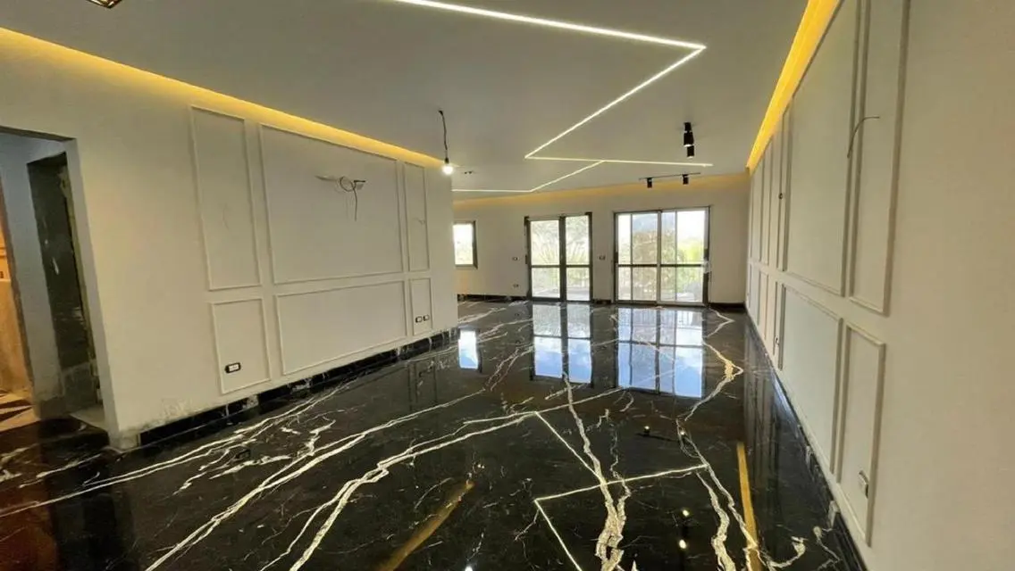 Apartment for sale in Westown