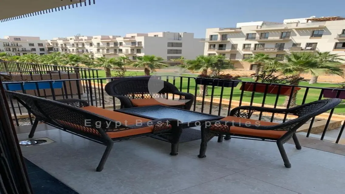 للايجار شقة في بيفرلي هيلز كورت يارد مفروشة ألترا