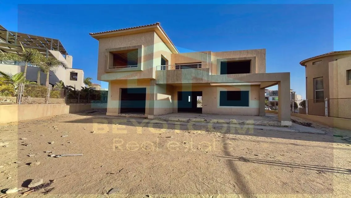 Villa for sale Golf Extension Palm H semi-finished