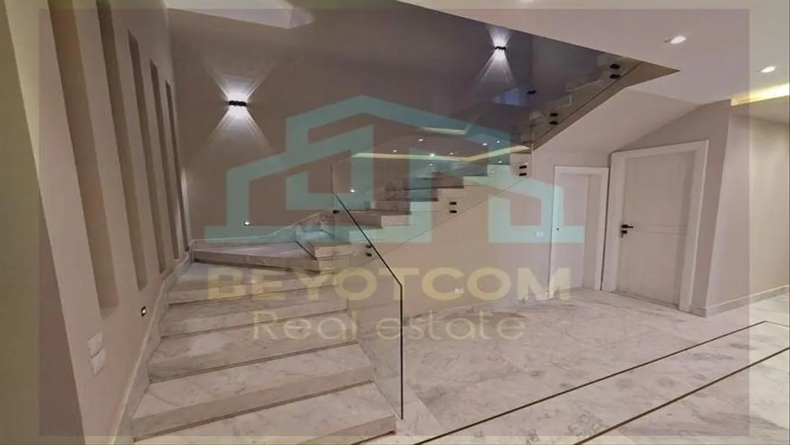توين هاوس لايجار مفروش بحمام سباحه بالم فالى