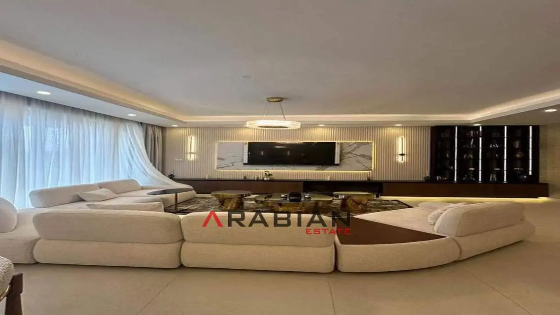 own apt at golden square dp 20%  inst 4y