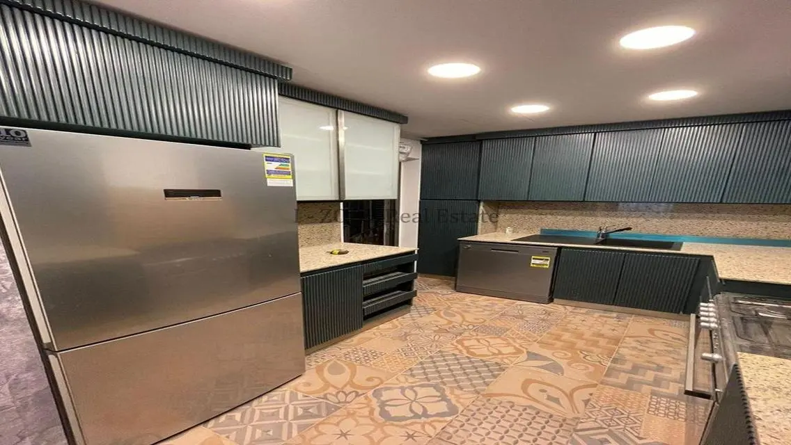 Modern Furnished Apartment for Rent in Lake View