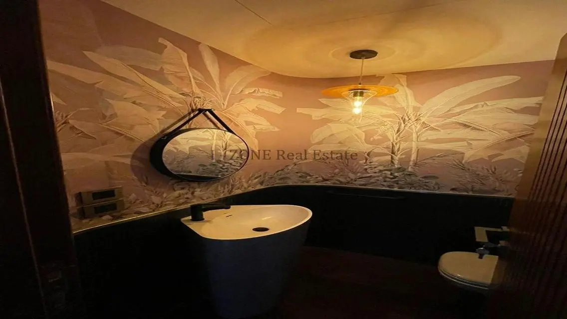 Modern Furnished Apartment for Rent in Lake View