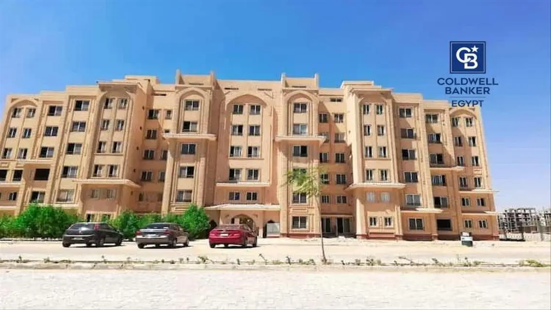 شقة للبيع 4 غرف نوم في مدينة أشجار سيتى بنصف السعر