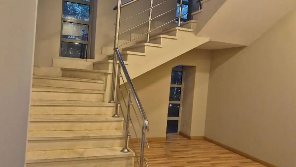 stand alone for rent in ALLEGRIA