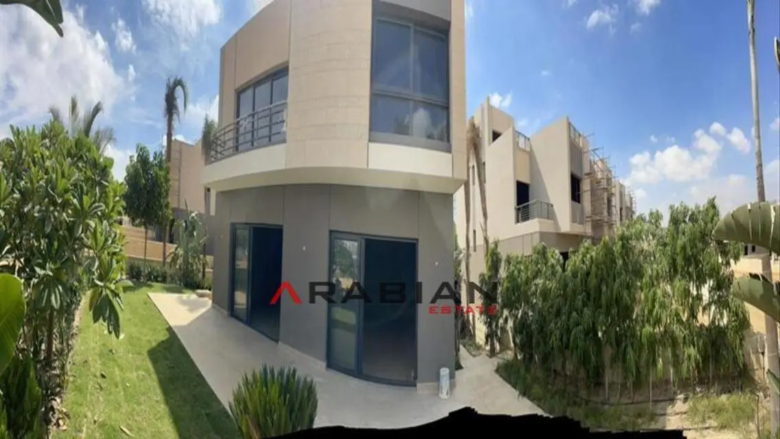 dp 2.2milion villa 300m inst-10y