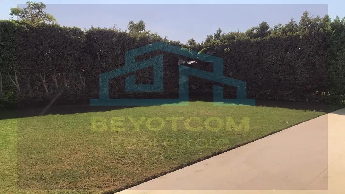 Ground floor apartment with  garden for rent