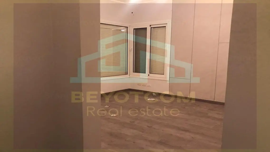 Ground floor apartment with  garden for rent