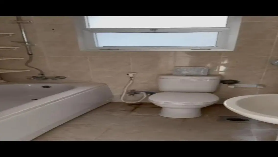 شقه لقطه للإيجار بمدينتي خطوات للكرفت زون
