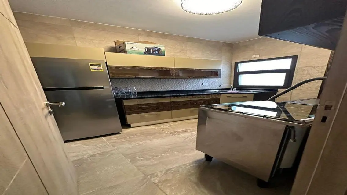 Modern furnished apartment with garden for rent,