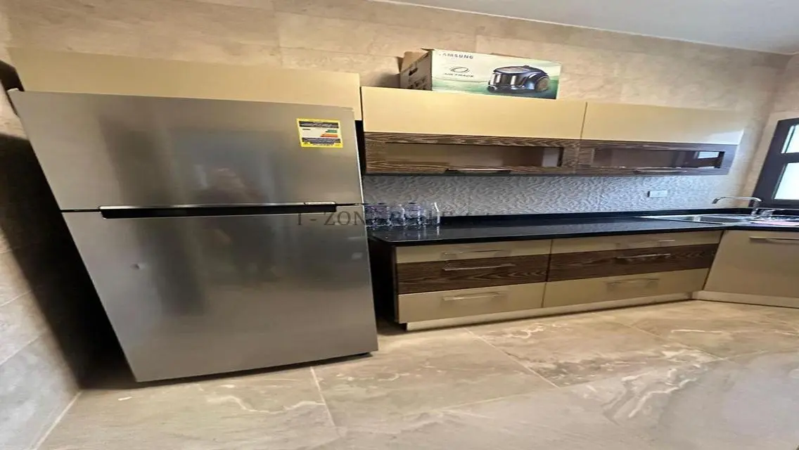 Modern furnished apartment with garden for rent,