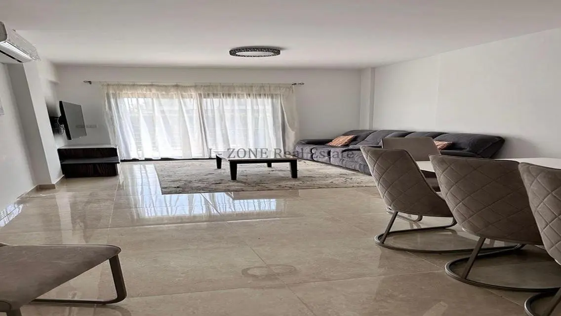 Modern furnished apartment with garden for rent,