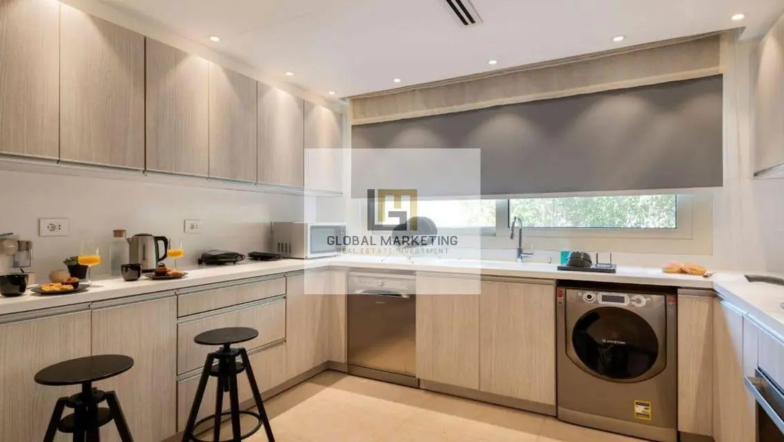 Modern furnished villa of 308m2 for rent in CFC