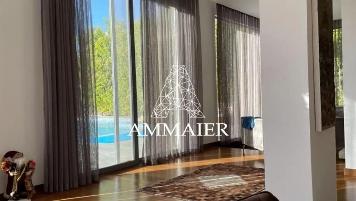 Stand alone for sale in allegria