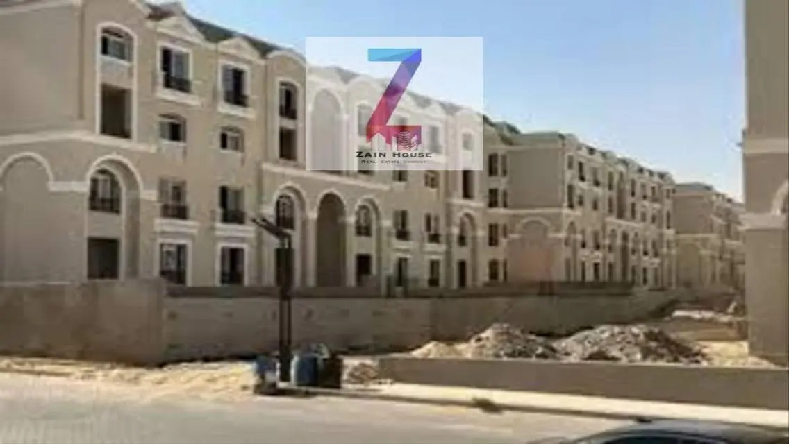 شقة نصف تشطيب جاهزة للاستلام كمبوند لافينير التجمع
