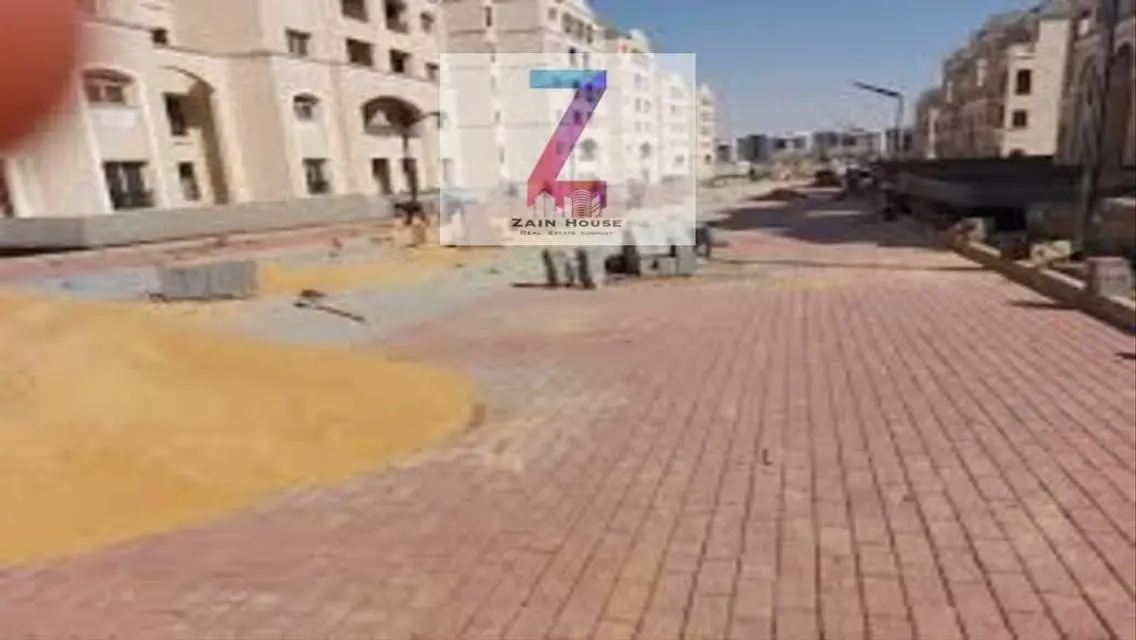 شقة نصف تشطيب جاهزة للاستلام كمبوند لافينير التجمع