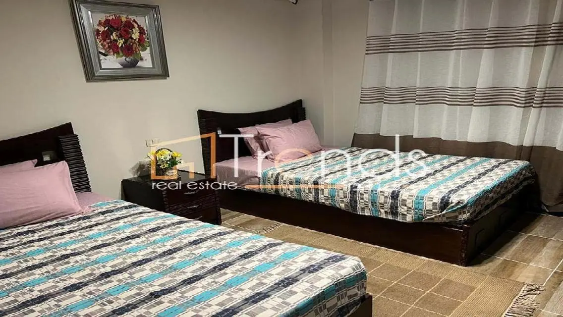 Chalet for Sale La Vista Bay East
