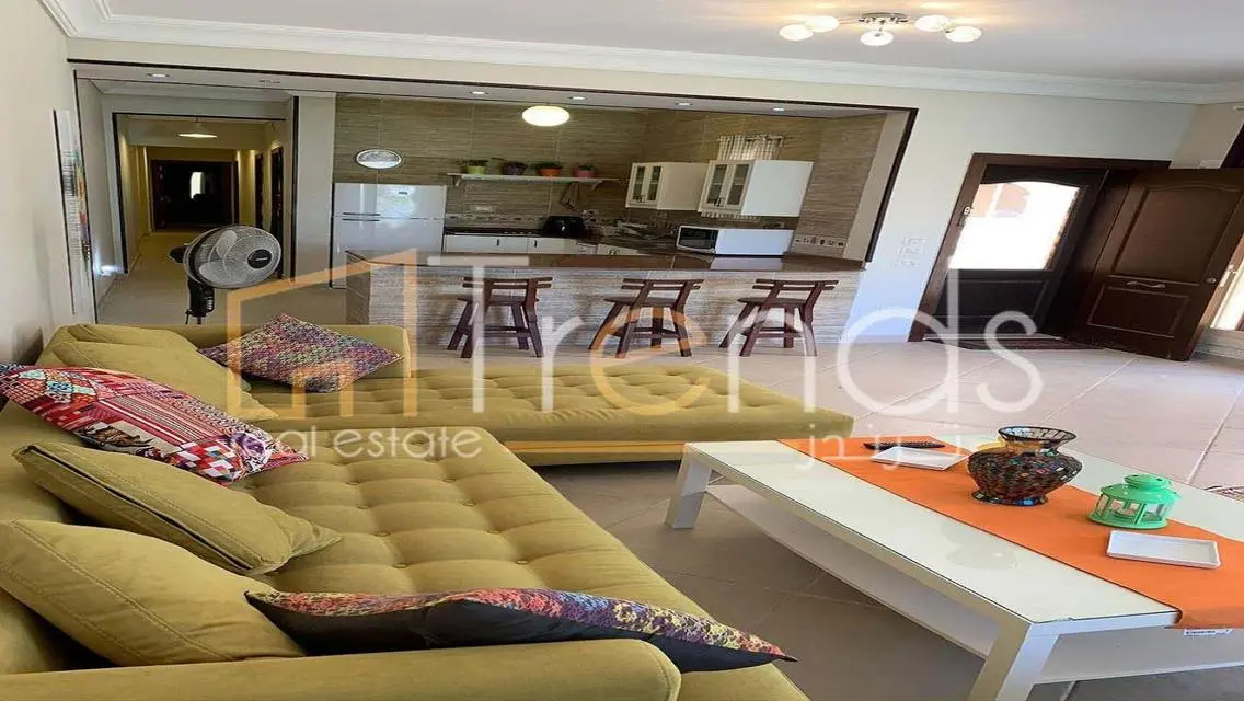 Ground Chalet Furnished with Private Garden