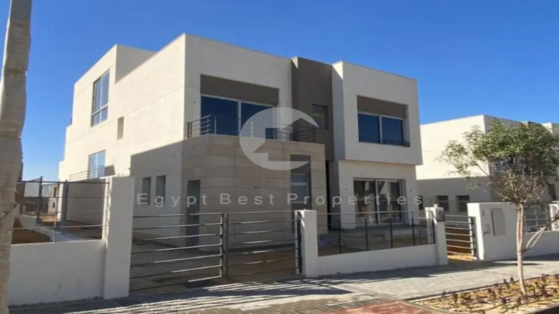 Luxuries Villa With Greenery View 3% D.P @NewCairo