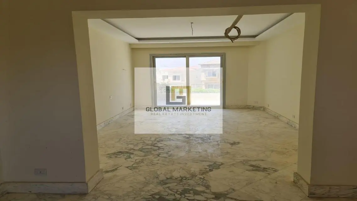 ڤيلا للايجار نص مفروش في بالم هيلز قطامية PK1