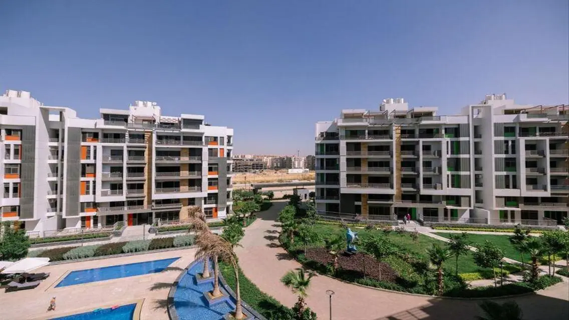 شقة متميزة  في هايد بارك بالقاهرة الجديدة