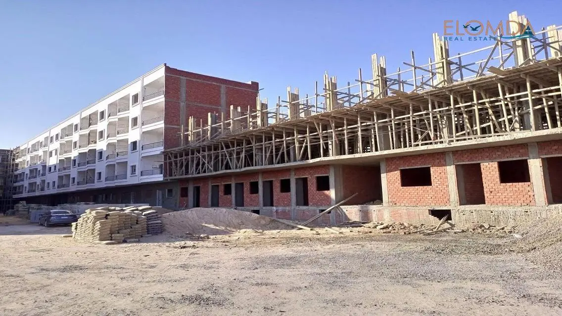 استثمر فى Grand Rock على الممشى السياحى-تسليم 2026